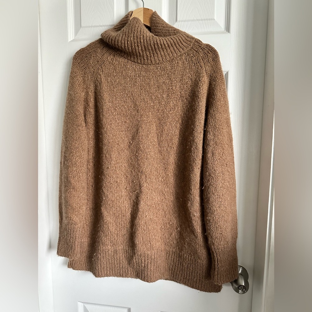 The group babaton 100% alpaca turtleneck sweater